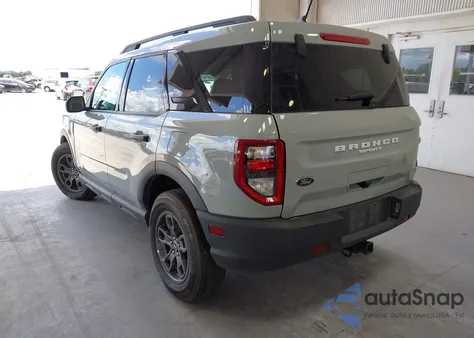 2022 Ford Bronco Sport Big Bend z USA, uszkodzony, nr VIN 3FMCR9B64NRD49464